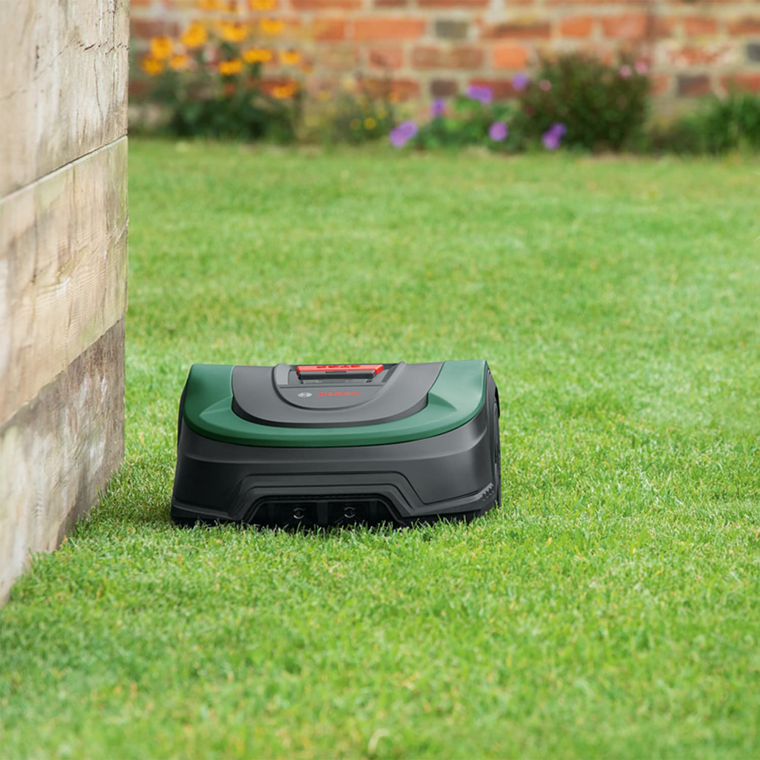 Bosch Home and Garden Indego XS 300 Robot Lawnmower (with Integrated 18 V Battery, Charging Station Included, Cutting Width 19 cm, for Lawns up to 300 m², in Box) Black, Green
