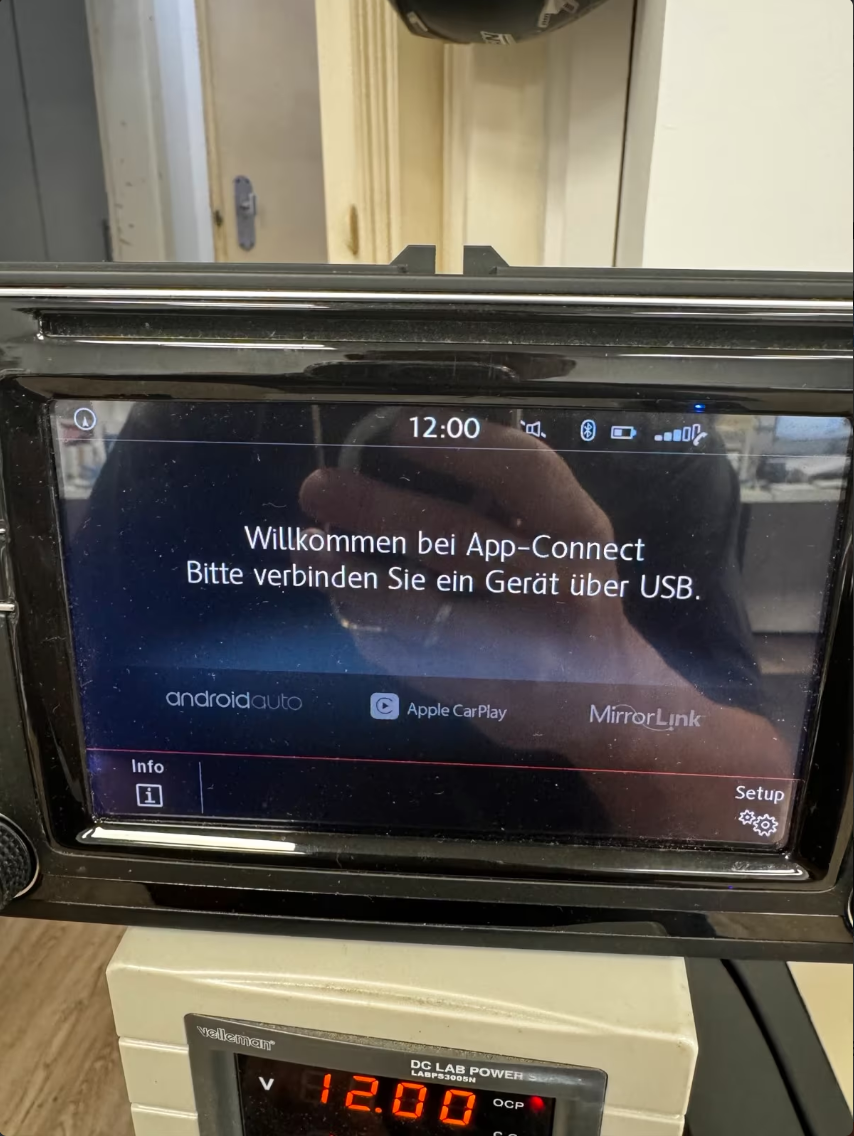 VW Discover Media Navi Radio Autoradio MIB STD2 T6, Caddy usw. refurbished