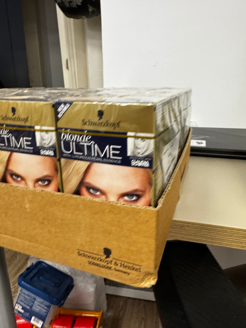3er-Pack Schwarzkopf blonde ULTIME LX Xtreme Aufheller (Restposten MHD überschritten)